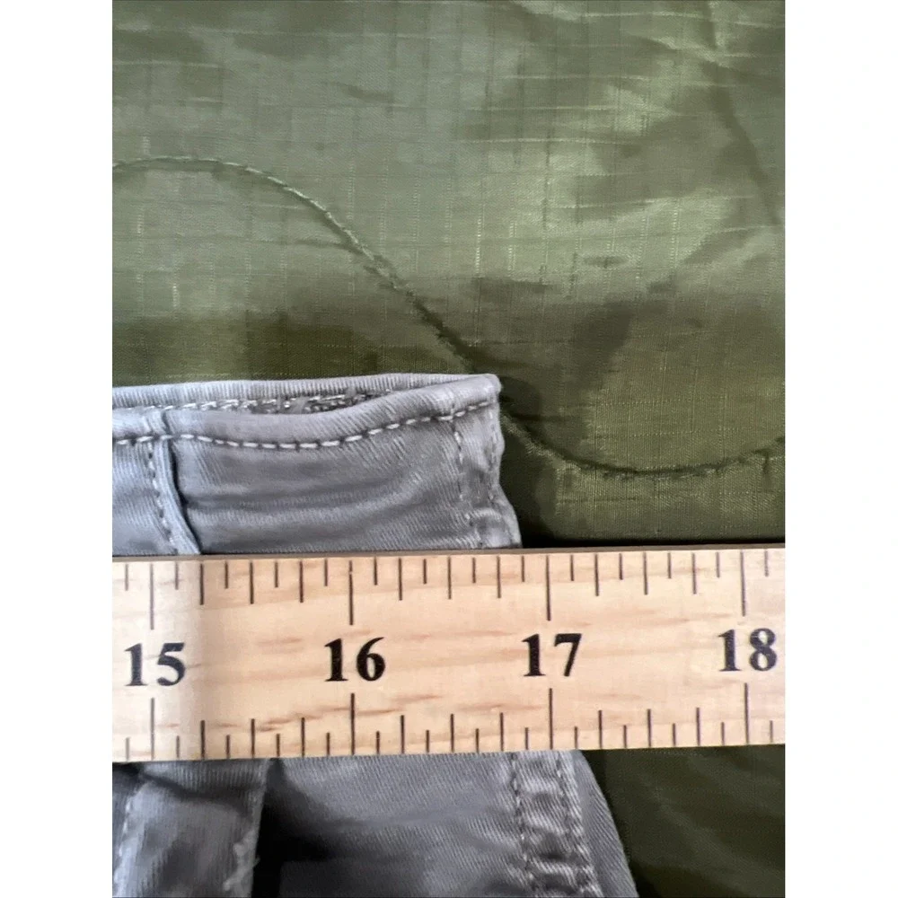 American Eagle Extreme Flex Cargo Shorts 32 Stone Gray Longboard Skater Y2K Fit